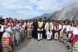 The Governor of Arunachal Pradesh Shri V. Shanmuganathan a reception ceremony  at  Parasuram Kund on the 5th  indigenous Youth Festival at Tezu, Lohit District on 4th November 2016